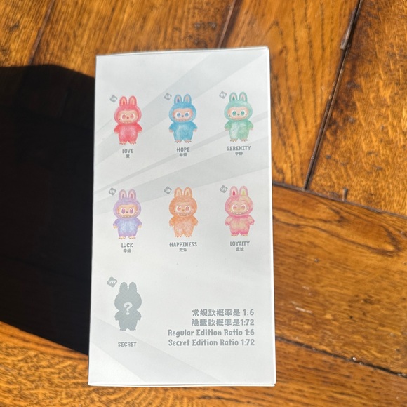 Pop Mart Big Into Energy Labubu - Picture 2 of 6